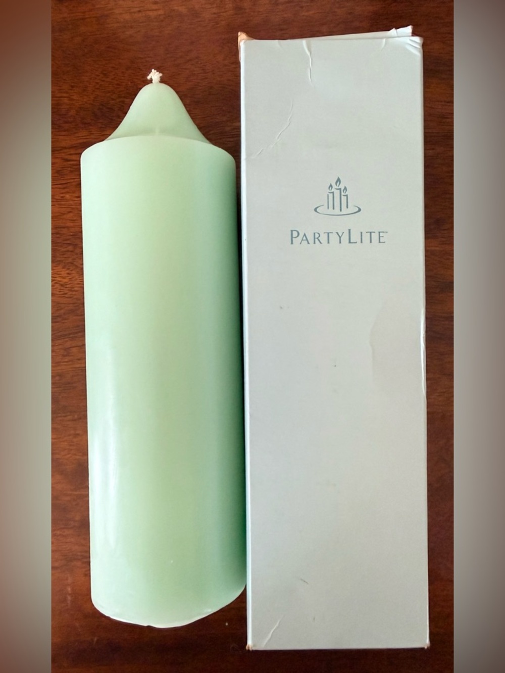 Partylite Brand Honeydew Scented Bell Top Pillar Candle 9” x 3” Style: S3952 NEW